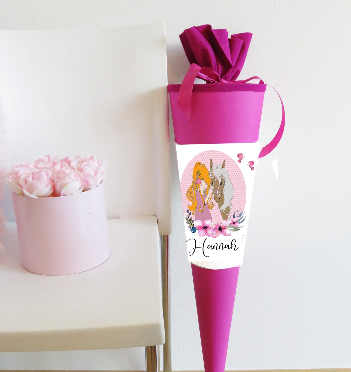 Schultüte für Mädchen personalisiert mit Namen/Pferde Motiv