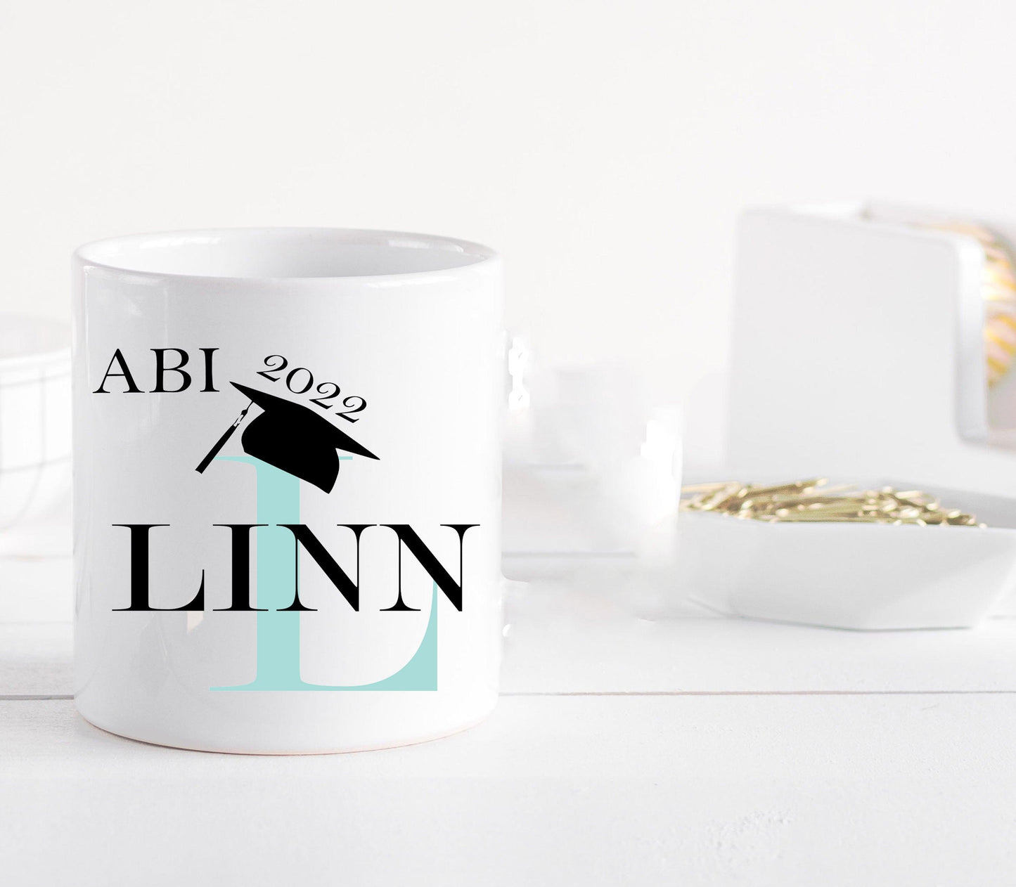 Geschenke zum Abitur - Abi Geschenk-Idee Jungen & Mädchen 2024 - Tasse mit Namen personalisiert
