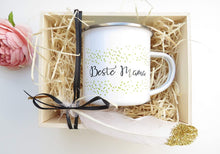 Lade das Bild in den Galerie-Viewer, Geschenk für Frauen personalisiert zum Geburtstag – Geschenkidee beste Freundin Emaille-Tasse Kaffee-Becher Set mit Namen Zarto
