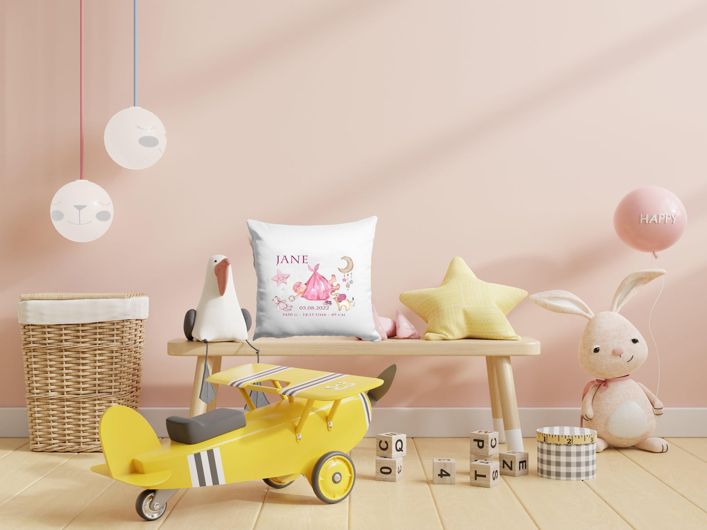 Was schenke ich einem neugeborenen Mädchen? Babygeschenk mit Geburtsdaten