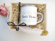Lade das Bild in den Galerie-Viewer, Geschenk für Frauen personalisiert zum Geburtstag – Geschenkidee beste Freundin Emaille-Tasse Kaffee-Becher Set mit Namen Zarto
